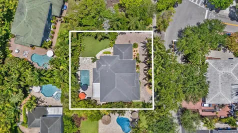 633 NE 20th Street Wilton Manors FL 33305