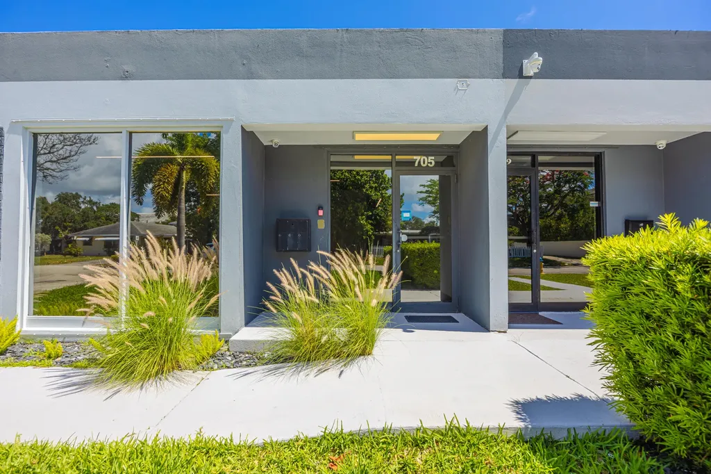 705 Bond Way Delray Beach FL