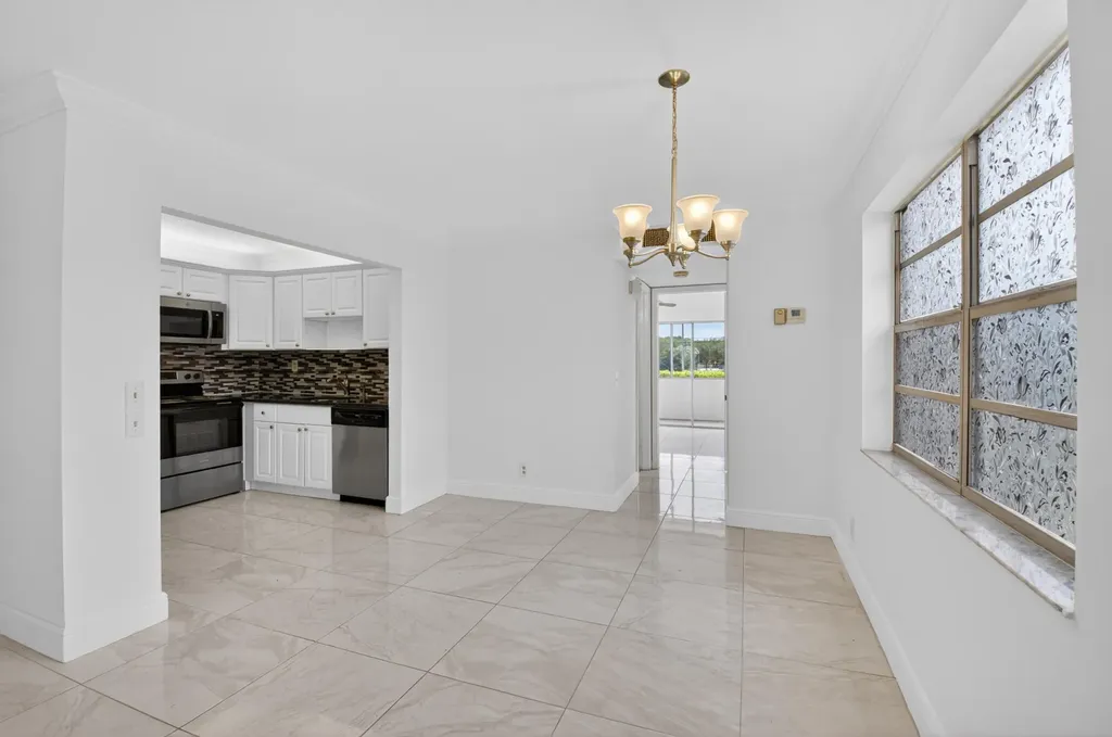 506 E Capri Road Delray Beach FL 33484