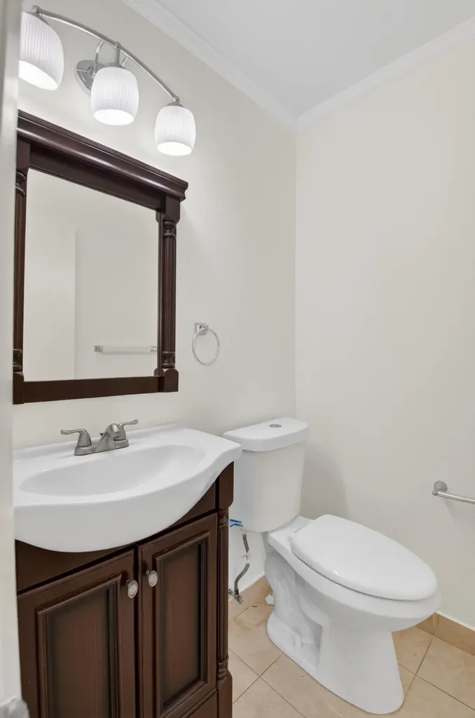 506 E Capri Road Delray Beach FL 33484