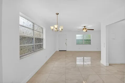 506 E Capri Road Delray Beach FL 33484