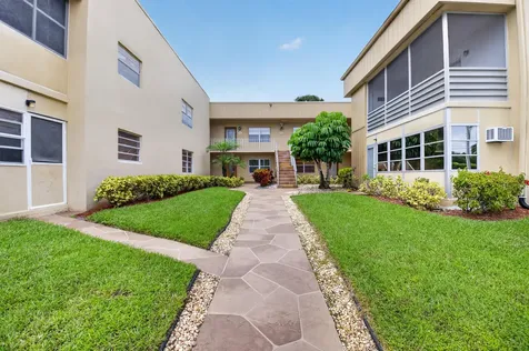 506 E Capri Road Delray Beach FL 33484