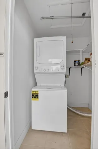 506 E Capri Road Delray Beach FL 33484