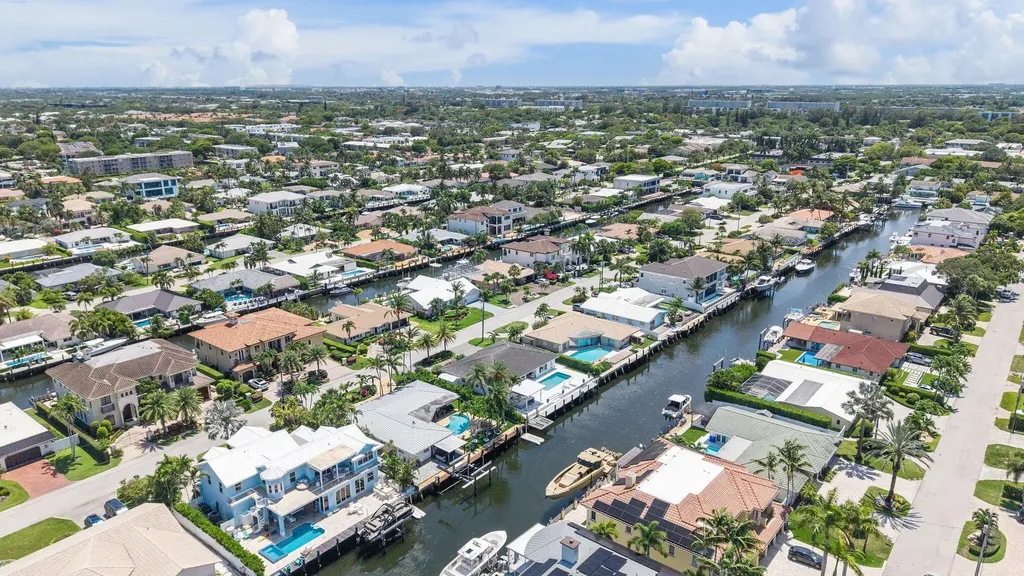 831 Dover Street Boca Raton FL 33487