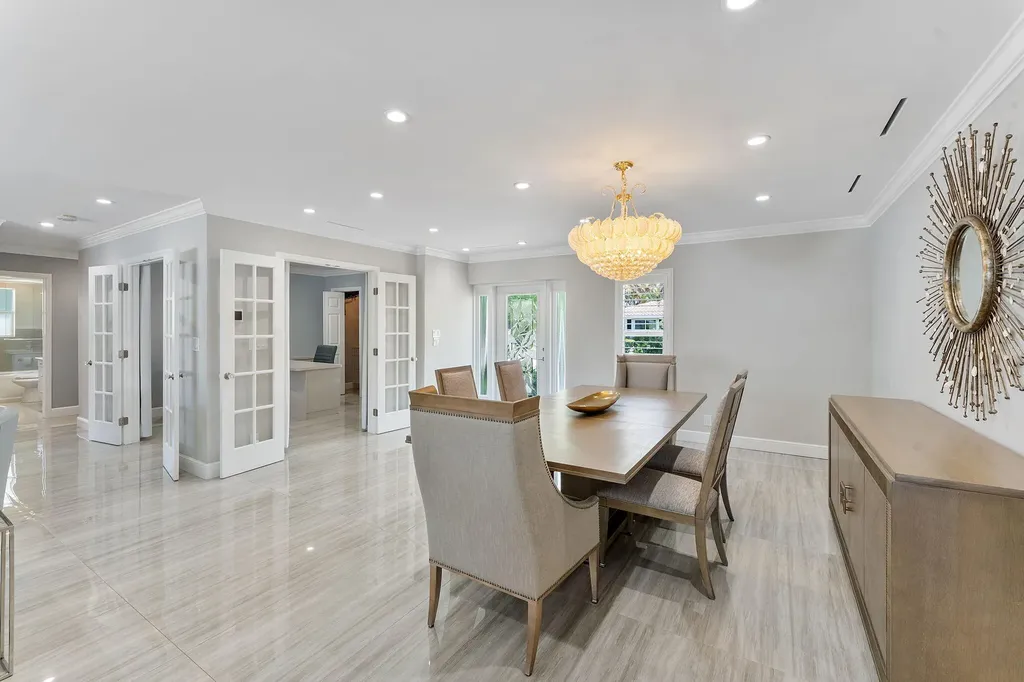 831 Dover Street Boca Raton FL 33487