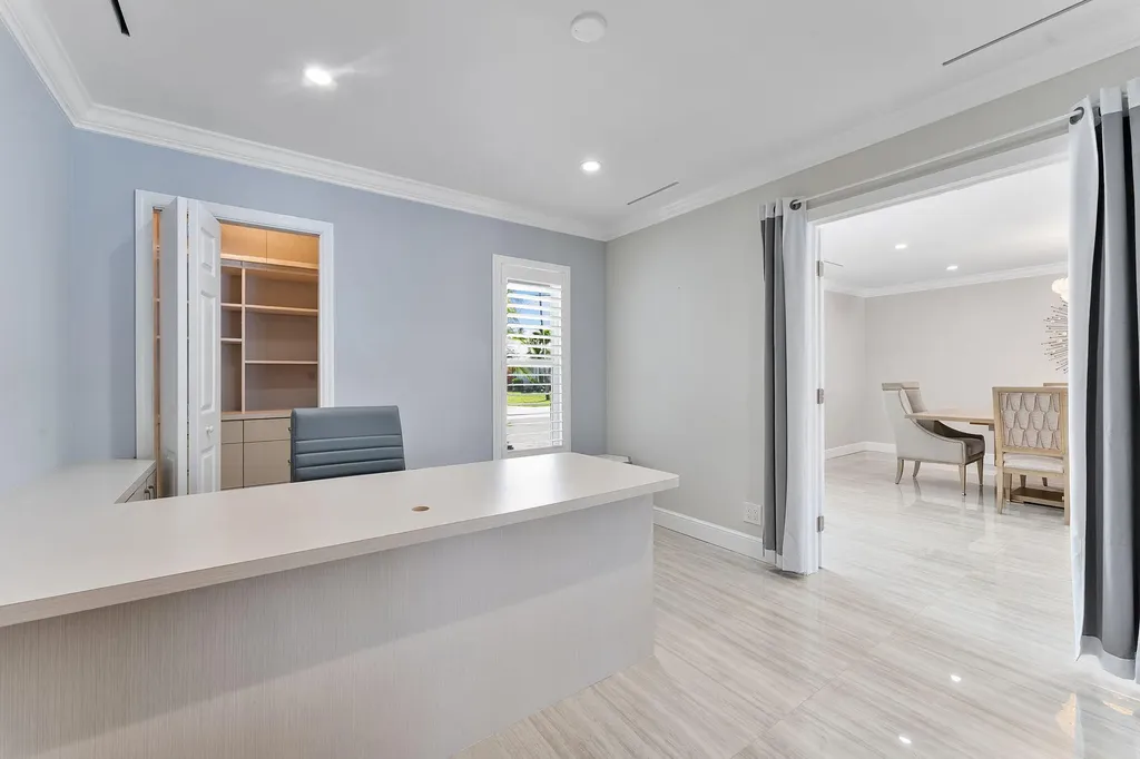 831 Dover Street Boca Raton FL 33487