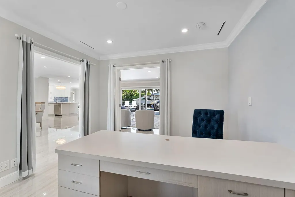 831 Dover Street Boca Raton FL 33487