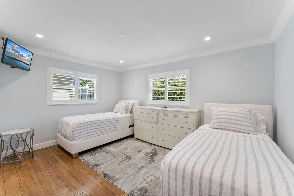 831 Dover Street Boca Raton FL 33487