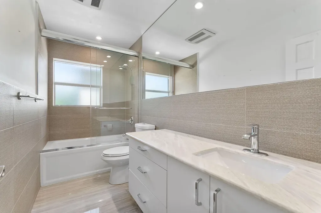 831 Dover Street Boca Raton FL 33487