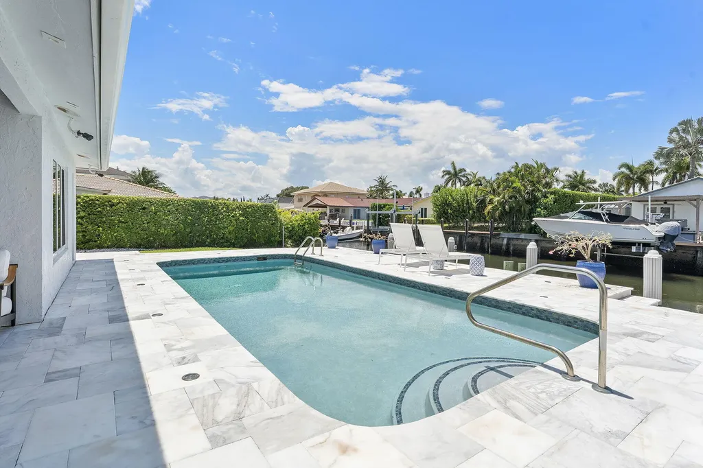 831 Dover Street Boca Raton FL 33487