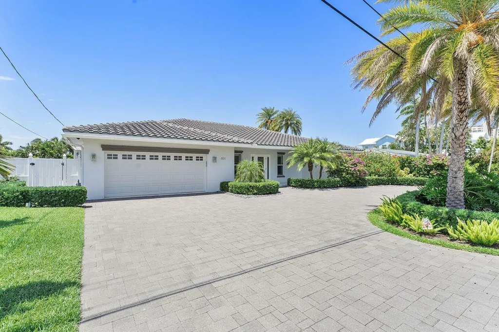 831 Dover Street Boca Raton FL 33487