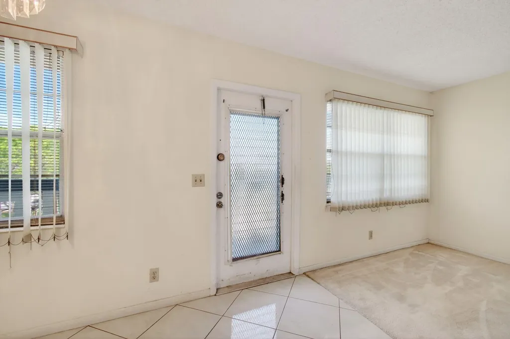 3044 Lincoln C Boca Raton FL 33434