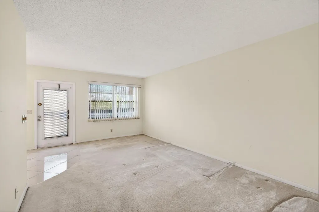 3044 Lincoln C Boca Raton FL 33434