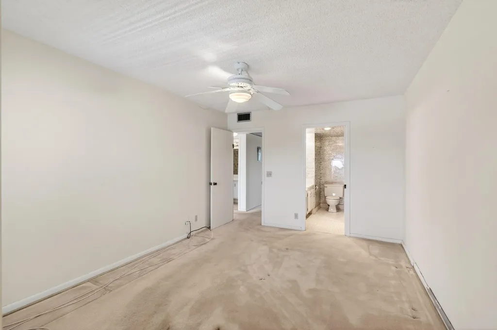 3044 Lincoln C Boca Raton FL 33434