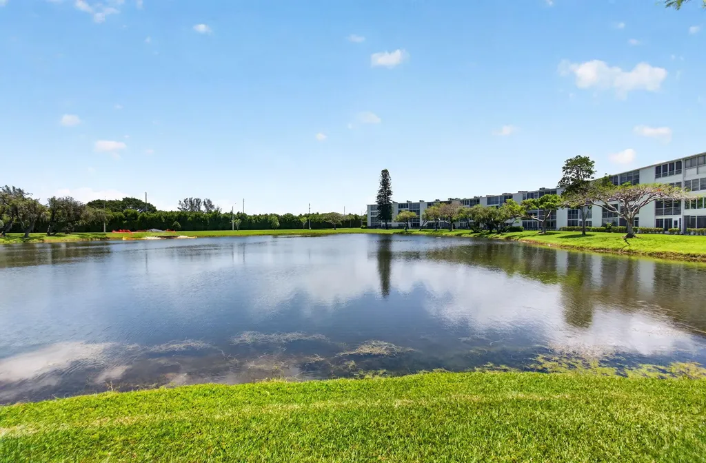3044 Lincoln C Boca Raton FL 33434