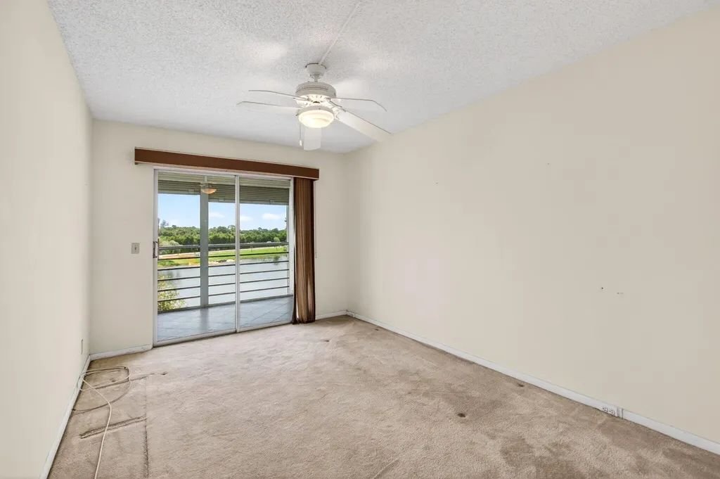 3044 Lincoln C Boca Raton FL 33434