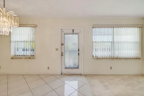3044 Lincoln Boca Raton FL 33434