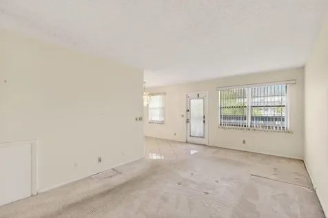 3044 Lincoln Boca Raton FL 33434