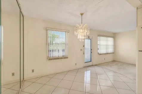 3044 Lincoln Boca Raton FL 33434
