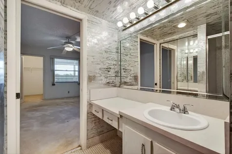 3044 Lincoln Boca Raton FL 33434