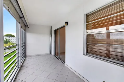3044 Lincoln Boca Raton FL 33434