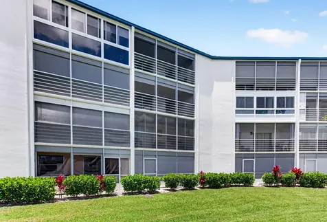 3044 Lincoln Boca Raton FL 33434