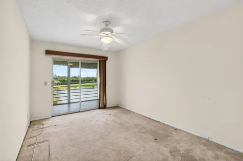 3044 Lincoln Boca Raton FL 33434