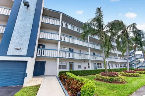 3044 Lincoln Boca Raton FL 33434