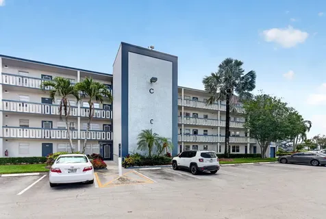 3044 Lincoln Boca Raton FL 33434