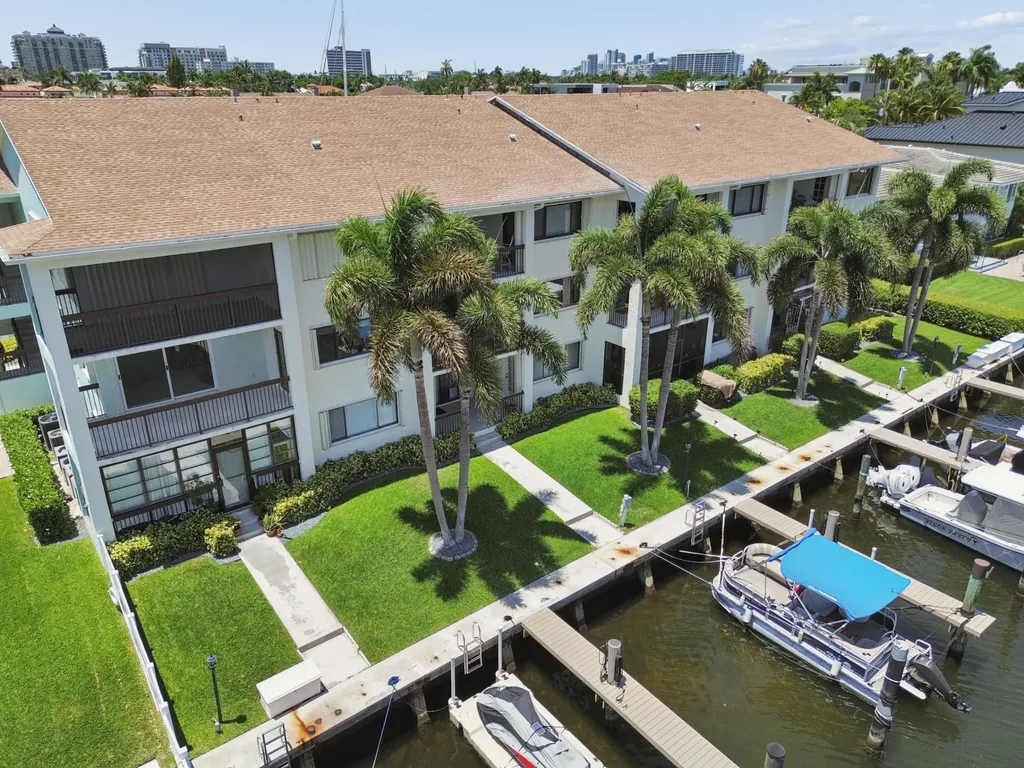 2751 NE 15th Street Fort Lauderdale FL 33304