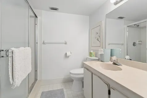 2751 NE 15th Street Fort Lauderdale FL 33304