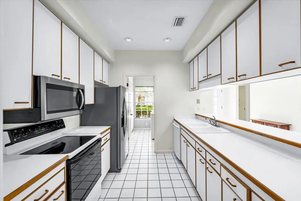7338 Pine Creek Way Port St Lucie FL 34986