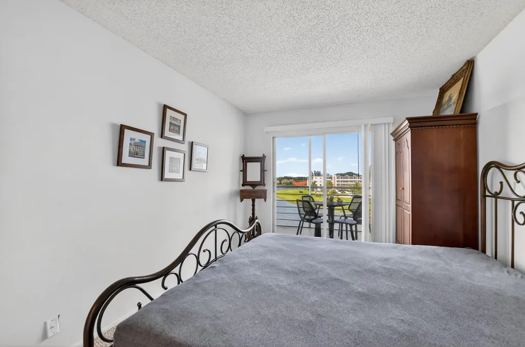 4024 Guildford E Boca Raton FL 33434