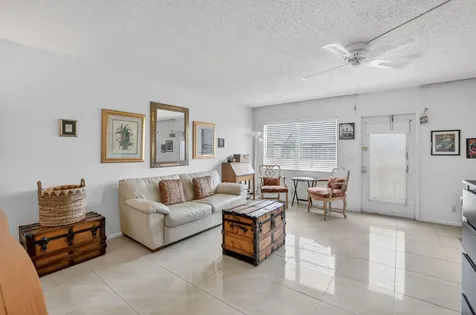 4024 Guildford E Boca Raton FL 33434