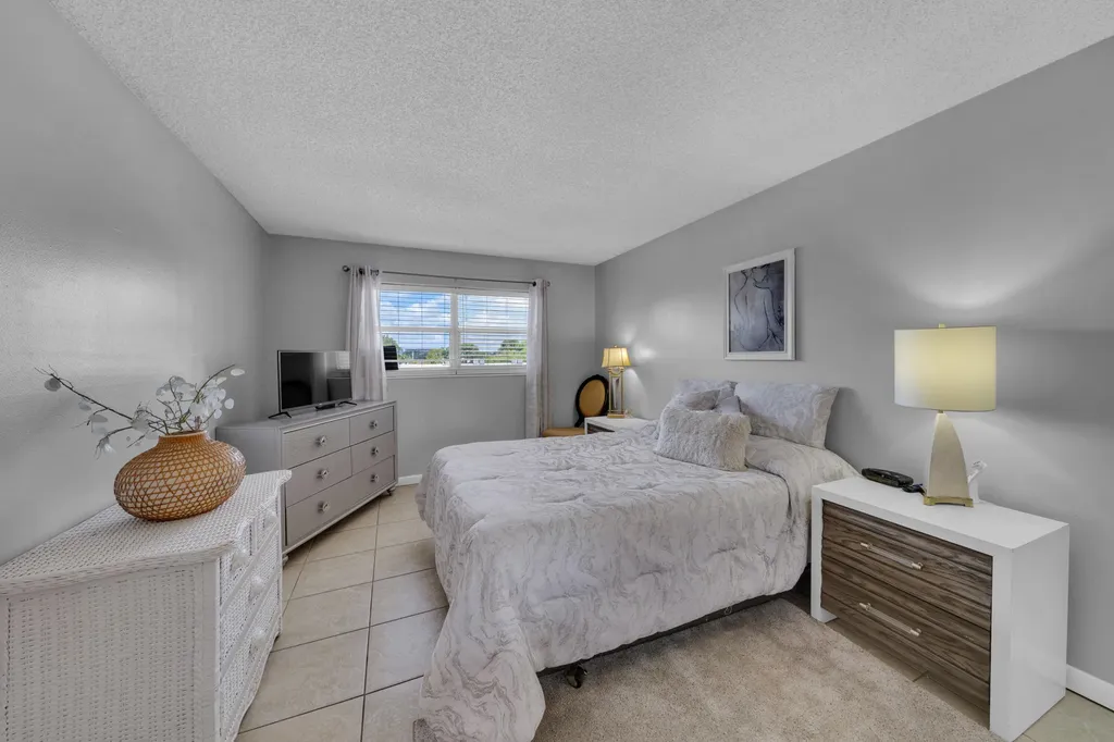 2850 NE 14th Street Causeway Pompano Beach FL 33062
