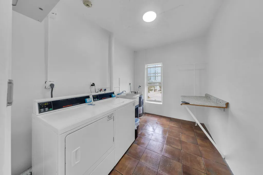 2850 NE 14th Street Causeway Pompano Beach FL 33062