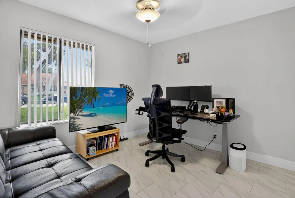 6221 Country Fair Circle Boynton Beach FL 33437