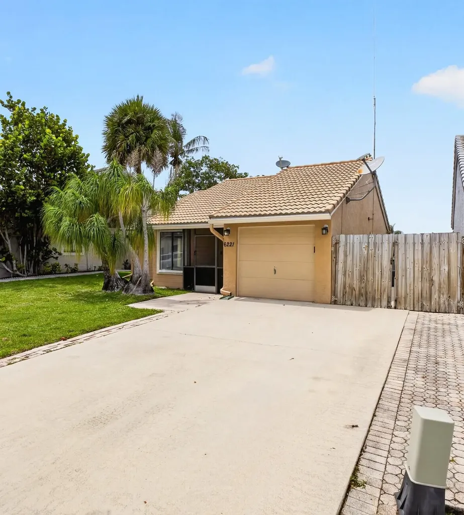 6221 Country Fair Circle Boynton Beach FL 33437