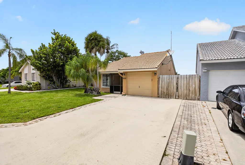 6221 Country Fair Circle Boynton Beach FL 33437