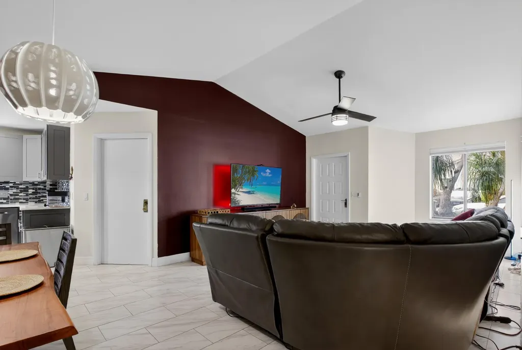 6221 Country Fair Circle Boynton Beach FL 33437