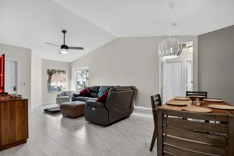 6221 Country Fair Circle Boynton Beach FL 33437
