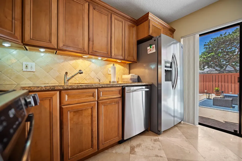 2874 Waterford Drive S Deerfield Beach FL 33442