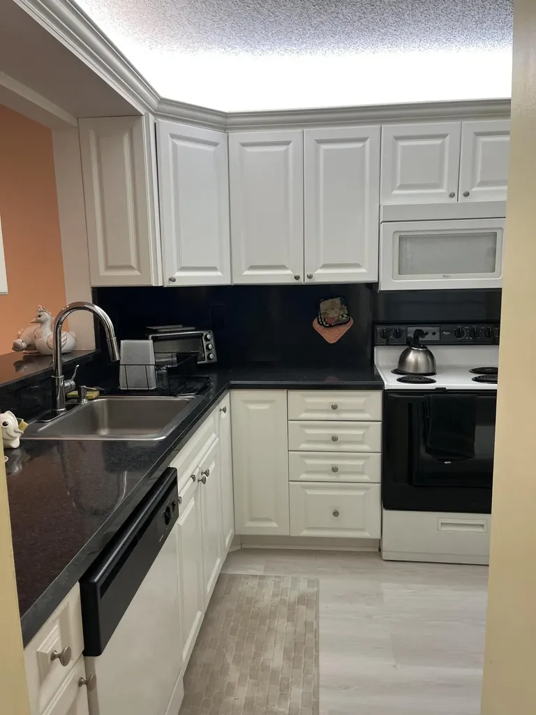5728 Phoenix Palm Court Delray Beach FL 33484