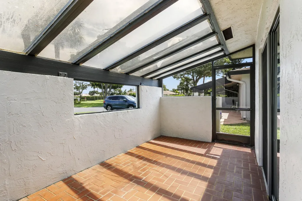 5728 Phoenix Palm Court Delray Beach FL 33484
