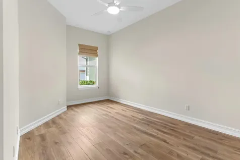 2025 Bridgepointe Circle Vero Beach FL 32967