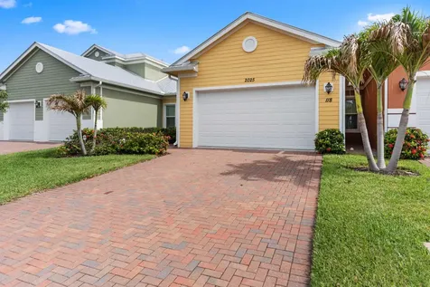 2025 Bridgepointe Circle Vero Beach FL 32967