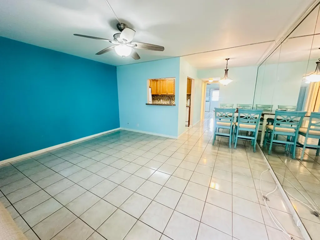 86 Markham E Deerfield Beach FL 33442