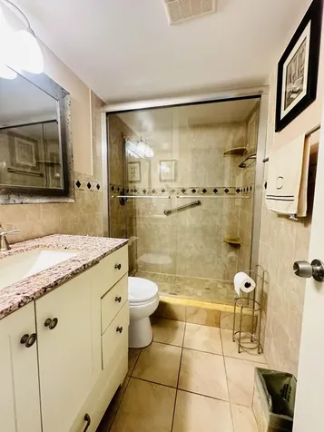 86 Markham E Deerfield Beach FL 33442