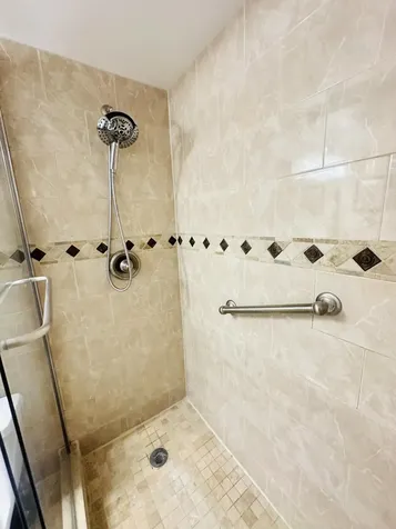 86 Markham E Deerfield Beach FL 33442