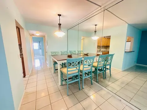 86 Markham E Deerfield Beach FL 33442